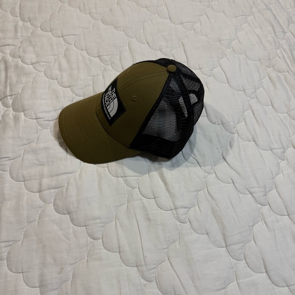 Mudder Trucker hat - Picture 4 of 7